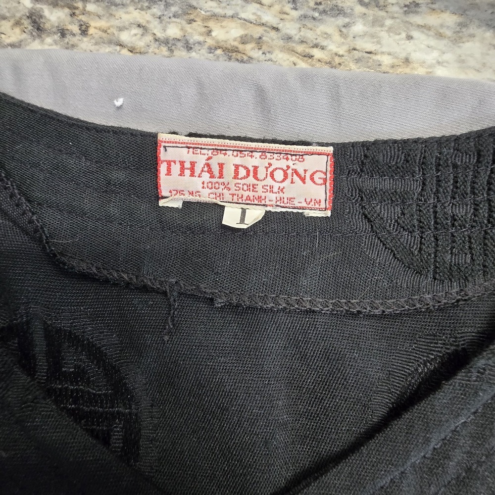 Thai Doung Womens Black Oriental Styled Top Sz Large Soie Silk Looped Buttons - Picture 3 of 5